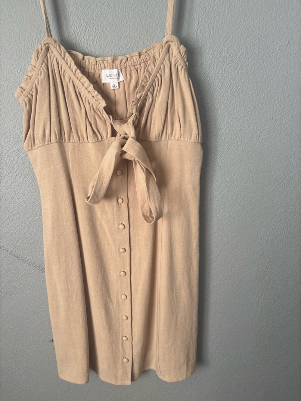 Le Lis Tan Smocked Midi Dress Women’s Small Button Front Y2K Sundress